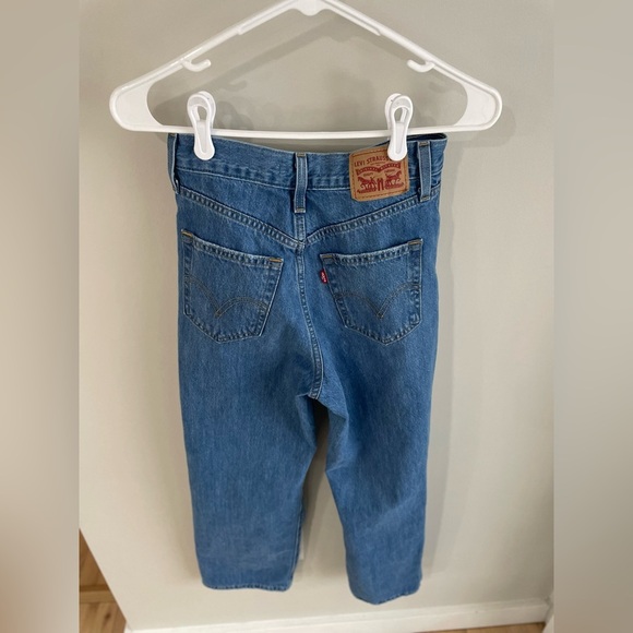 Levi’s High Waisted Straight Distressed Jeans - Size 25 - Picture 13 of 16